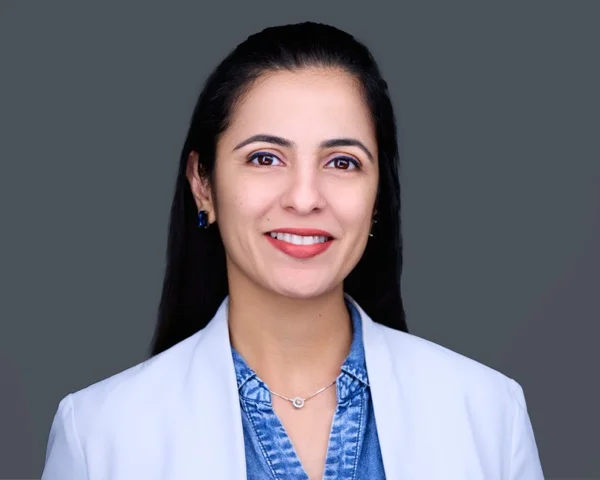 Executive headshot 3 Main Line